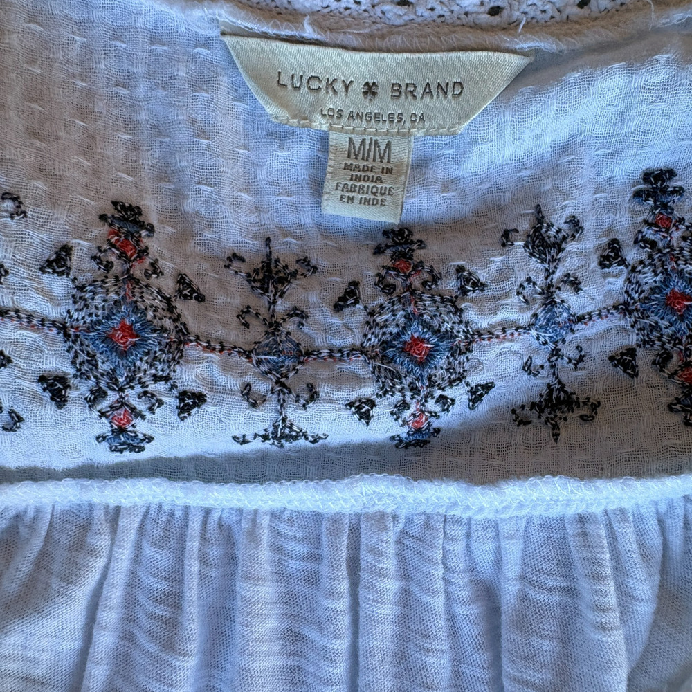 Lucky Brand Embroidered Tassel Tank Top White Boho Lace Trim Pleated Medium M - Picture 2 of 7